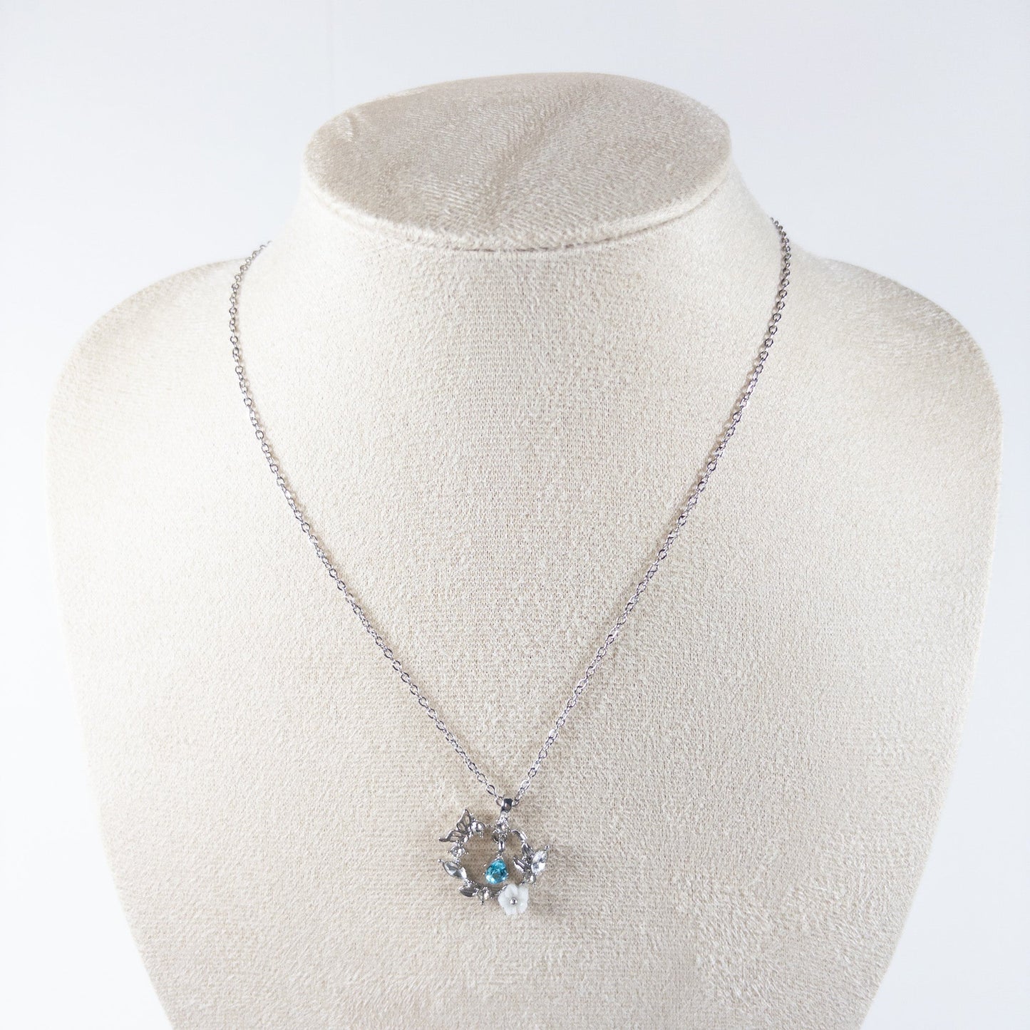 : Petal Bloom Necklace - Emilia Charms